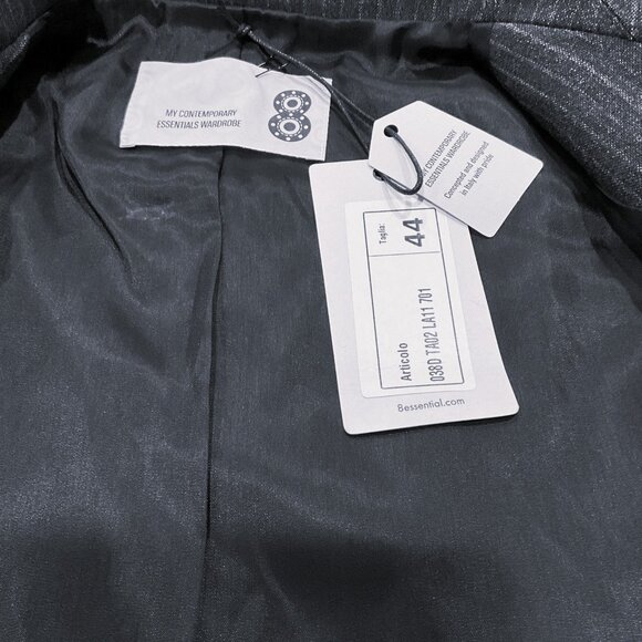 8 by Essentials Italy Women's Pinstripe Suit Blazer& Pants Set. Size 44. - Picture 5 of 11